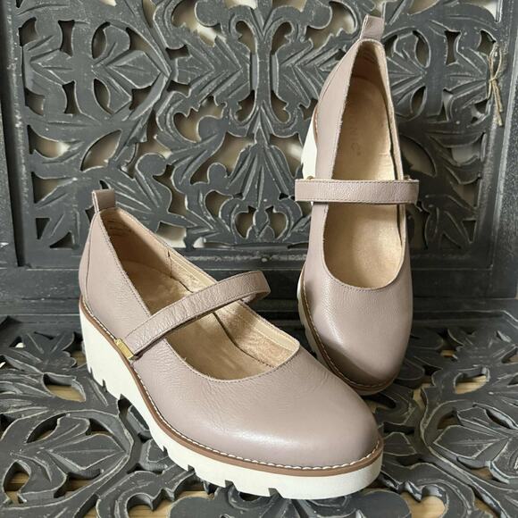 Vionic Women's Alma Mary Jane Leather Wedges Shoes Woman’s Size US 8.5 - Picture 1 of 12